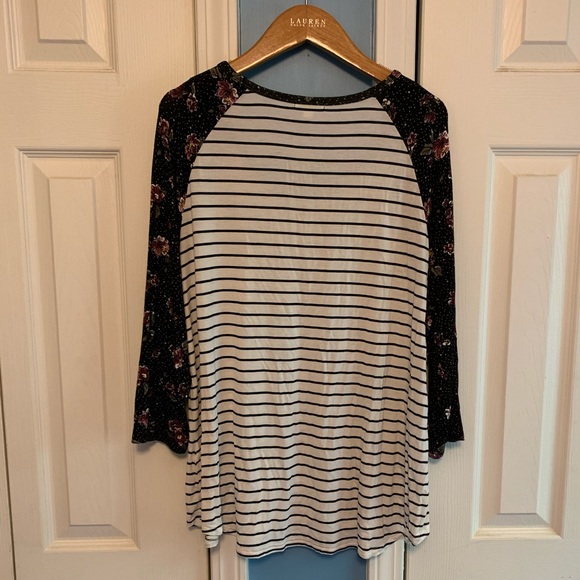 Floral Striped Cropped Sleeve Shirt - Picture 2 of 5